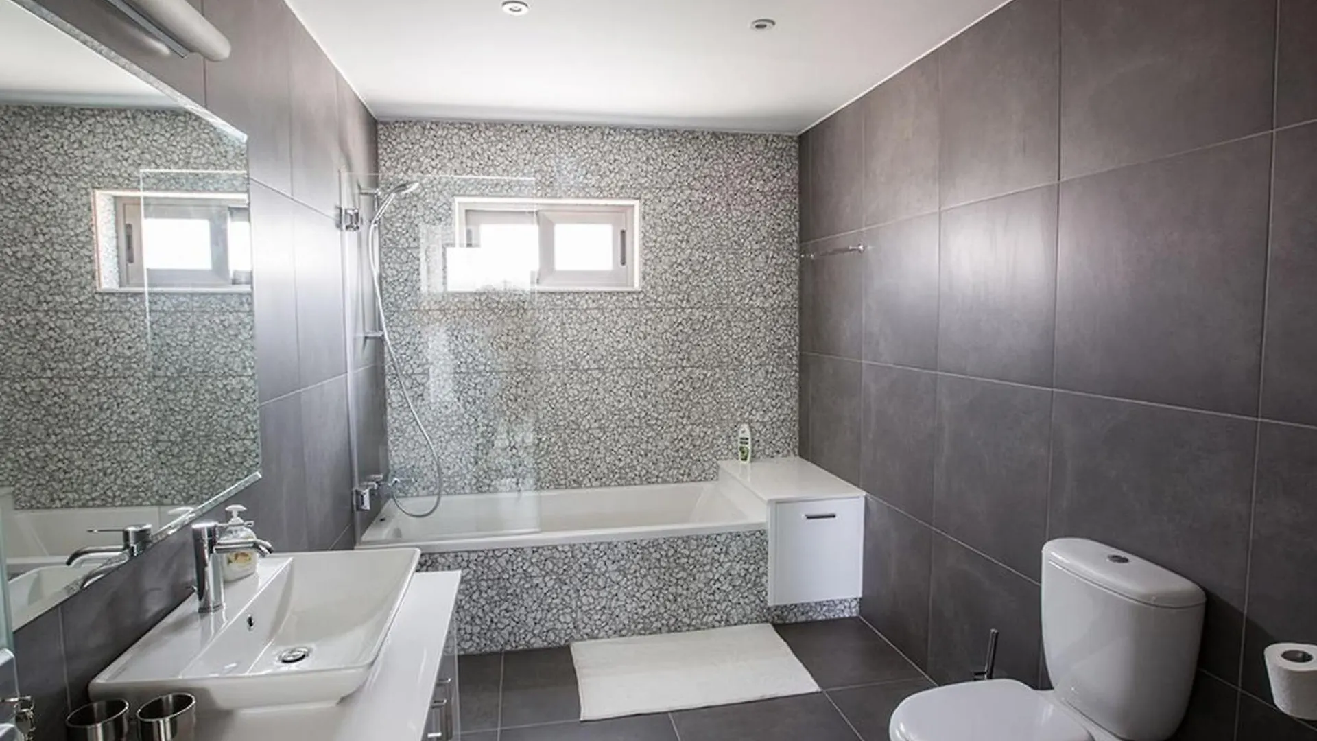 Villa Ioanni Chrysos - Luxury And New 6 Bedroom Protaras Villa - Beautiful Sea Views 0*,